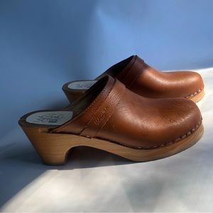 Maguba Sweden Berkeley classic clog in tan pebble brown slip on leather size 41